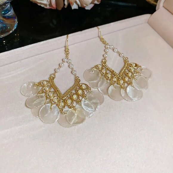 2/$24 Gold & Pearl Drop Earrings With Shell Disc Accents Lightweight - Picture 5 of 10